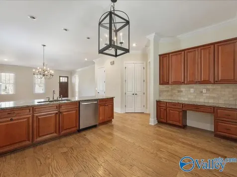 2 Braxton Street NW Huntsville AL 35806
