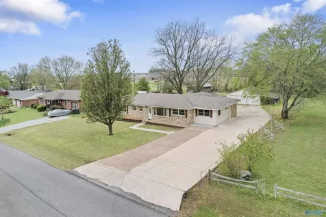 206 Suffield Street Athens AL 35611