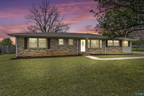 206 Suffield Street Athens AL 35611