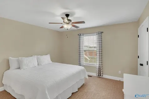 19576 Looney Road Athens AL 35613