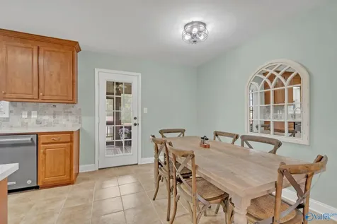 19576 Looney Road Athens AL 35613