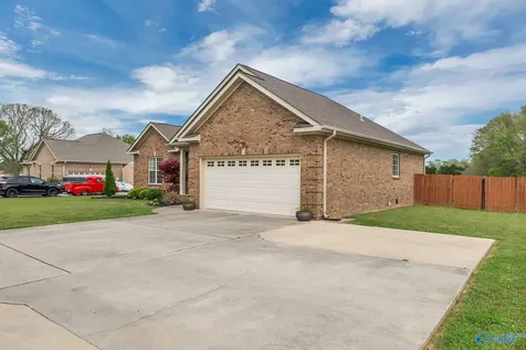 19576 Looney Road Athens AL 35613