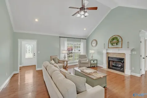 19576 Looney Road Athens AL 35613