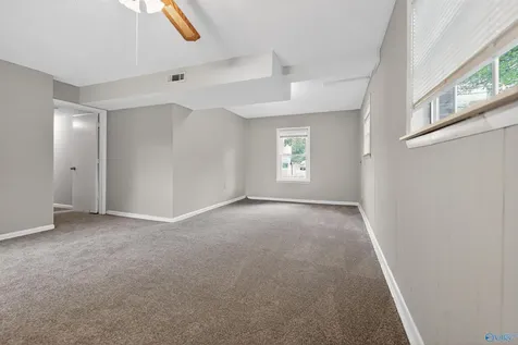 4056 Knollbrook Drive NW Huntsville AL 35810