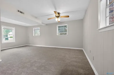 4056 Knollbrook Drive NW Huntsville AL 35810