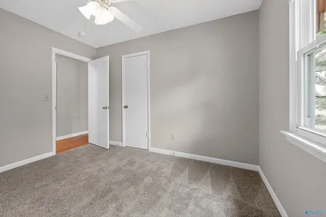 4056 Knollbrook Drive NW Huntsville AL 35810