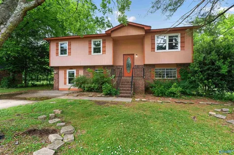 4056 Knollbrook Drive NW Huntsville AL 35810