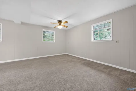 4056 Knollbrook Drive NW Huntsville AL 35810