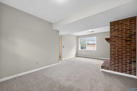 4056 Knollbrook Drive NW Huntsville AL 35810