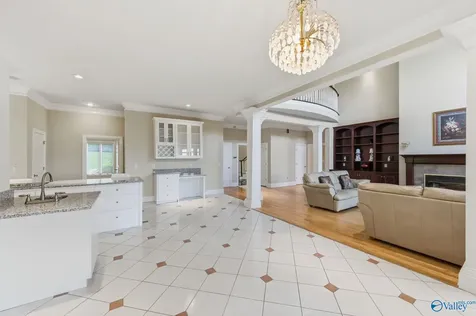 5 Saint Charles Road SE Huntsville AL 35801