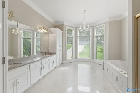 5 Saint Charles Road SE Huntsville AL 35801