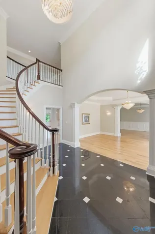 5 Saint Charles Road SE Huntsville AL 35801