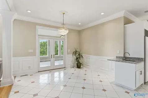 5 Saint Charles Road SE Huntsville AL 35801