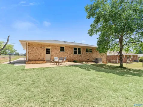 2507 Barney Terrace NW Huntsville AL 35810