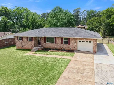2507 Barney Terrace NW Huntsville AL 35810