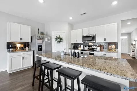 25150 Delilah Circle Athens AL 35613