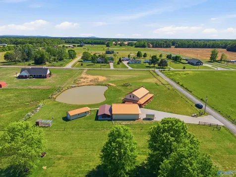 7 Baptist Lane Ardmore TN 38449