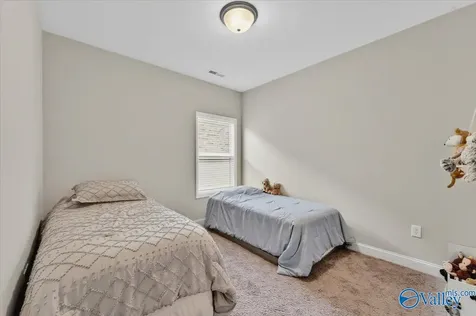 4010 Rockland Circle Owens Cross Roads AL 35763