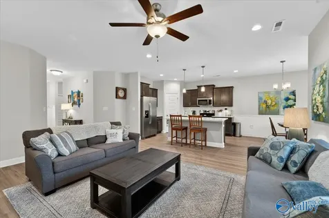 4010 Rockland Circle Owens Cross Roads AL 35763