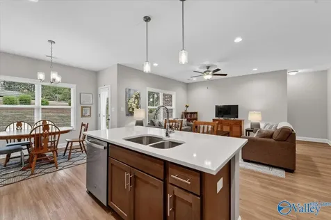 4010 Rockland Circle Owens Cross Roads AL 35763