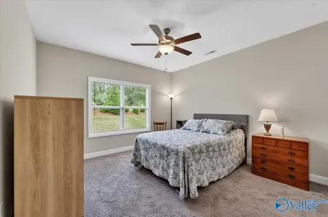 4010 Rockland Circle Owens Cross Roads AL 35763