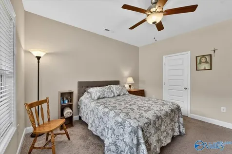 4010 Rockland Circle Owens Cross Roads AL 35763