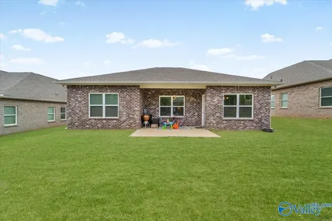 4010 Rockland Circle Owens Cross Roads AL 35763