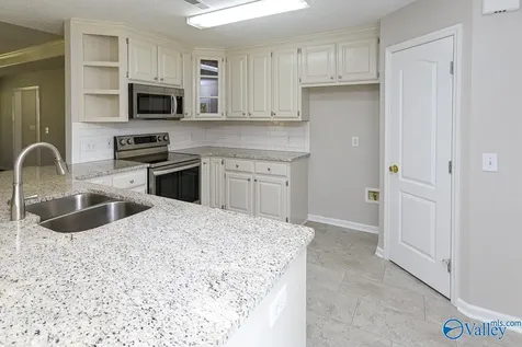 2510 Lawson Lake Court Huntsville AL 35803