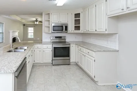 2510 Lawson Lake Court Huntsville AL 35803