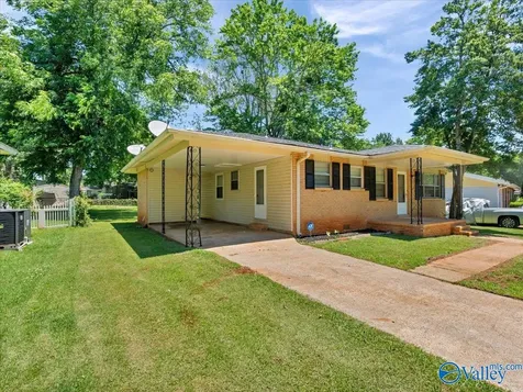 3018 Holiday Drive SW Huntsville AL 35805