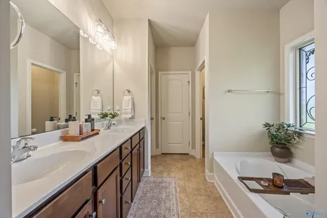 4417 Duskin Court SE Owens Cross Roads AL 35763