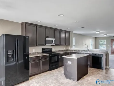 172 Brooklawn Drive Harvest AL 35749