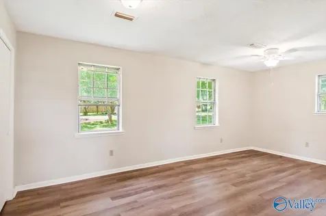 80 Mcdonald Lane Guntersville AL 35976