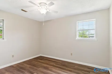 80 Mcdonald Lane Guntersville AL 35976