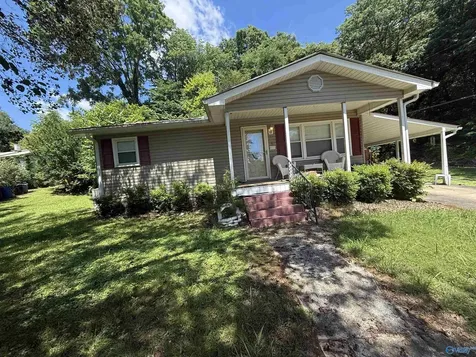 55 Bates Drive Scottsboro AL 35768