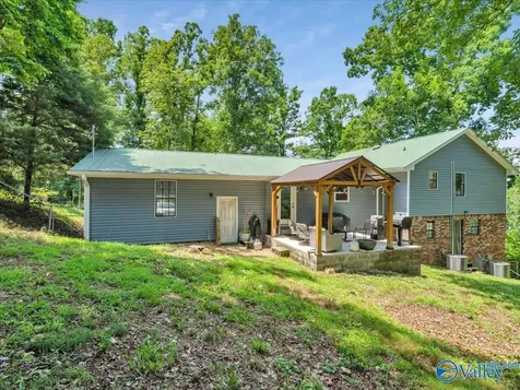 3516 Cedar Lane Guntersville AL 35976