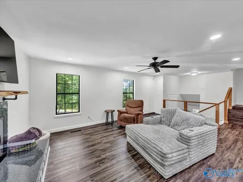 3516 Cedar Lane Guntersville AL 35976