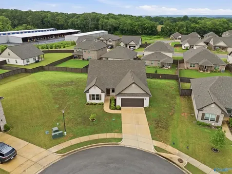 111 Pomelo Street Huntsville AL 35811