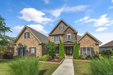 7576 Parktrace Lane SE Owens Cross Roads AL 35763