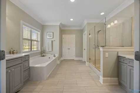 7576 Parktrace Lane SE Owens Cross Roads AL 35763