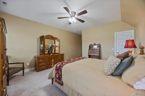 7576 Parktrace Lane SE Owens Cross Roads AL 35763