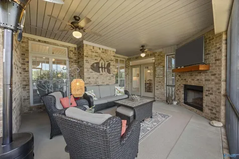 7576 Parktrace Lane SE Owens Cross Roads AL 35763
