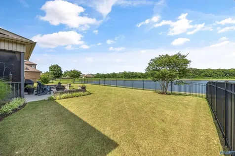 7576 Parktrace Lane SE Owens Cross Roads AL 35763