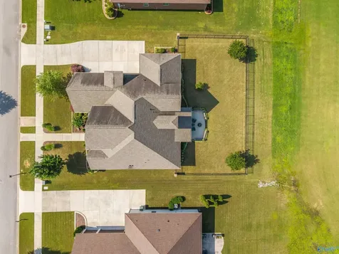 7576 Parktrace Lane SE Owens Cross Roads AL 35763