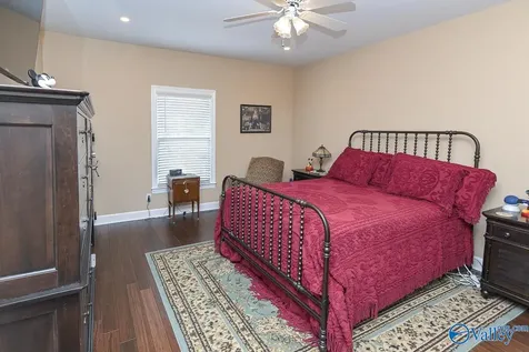 4770 Whitesburg Drive SW Huntsville AL 35802