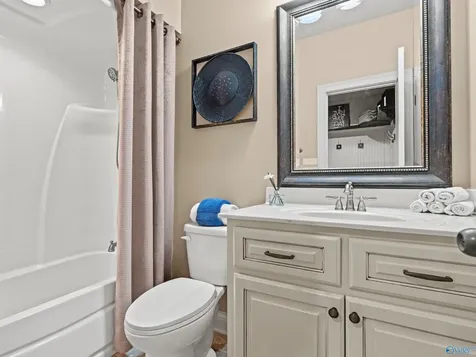 27545 Carrington Court Athens AL 35613
