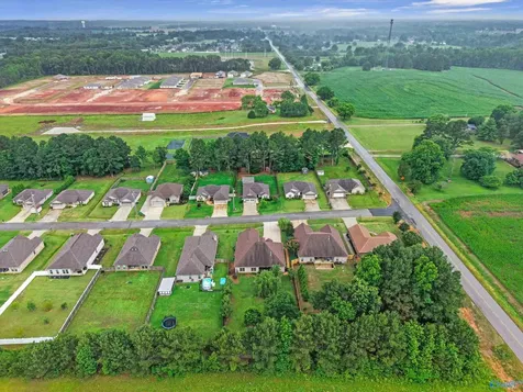 27545 Carrington Court Athens AL 35613