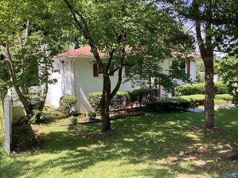 2802 NW Brett Road NW Huntsville AL 35810