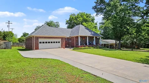 713 Cloverdale Court Athens AL 35611