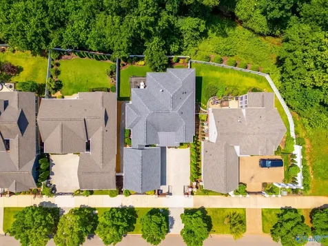 37 Hillcrest Avenue NW Huntsville AL 35806